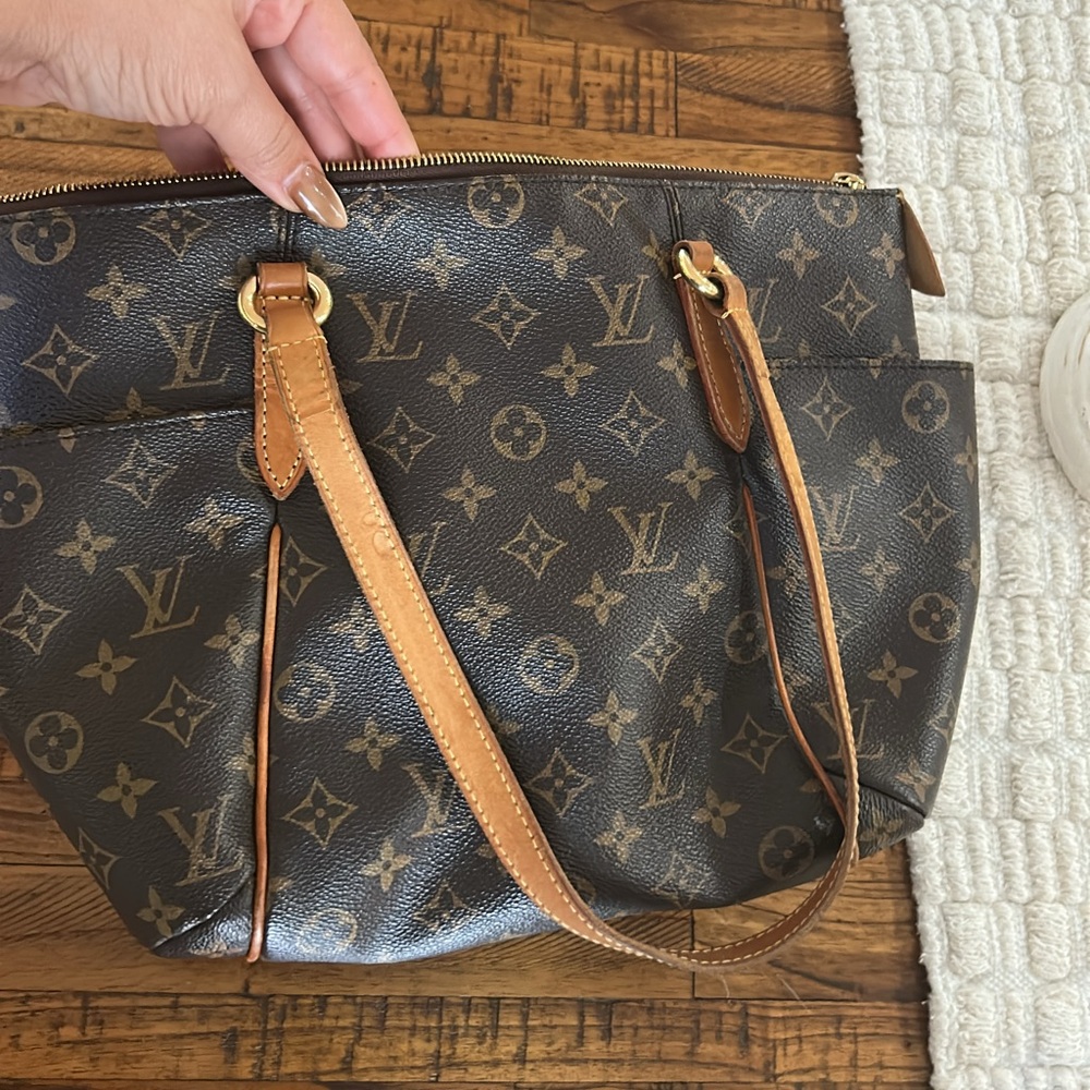 Louis Vuitton Dark Brown Monogram Shoulder Bag